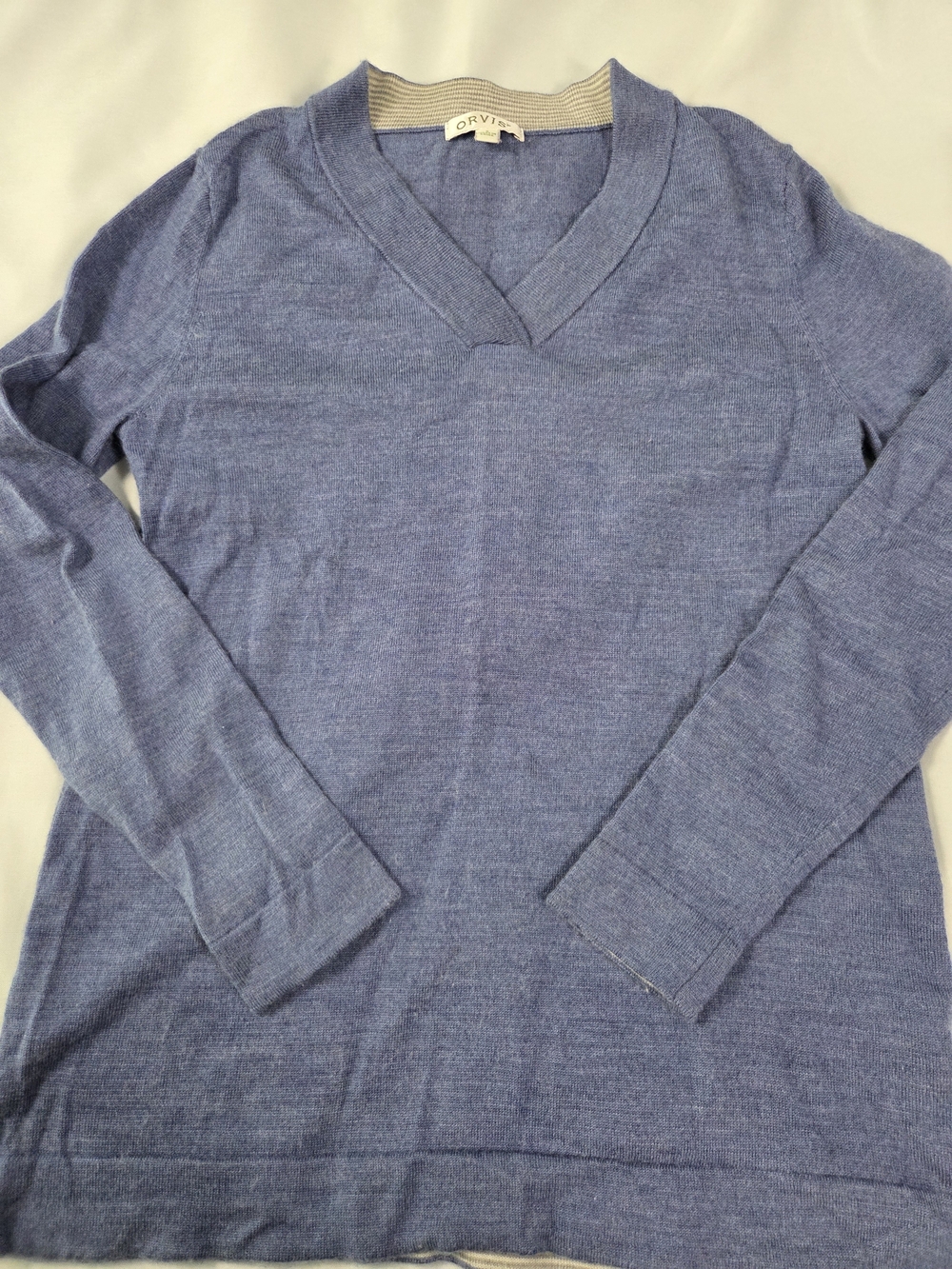 Orvis Women's Heathered Periwinkle V-Neck Sweater